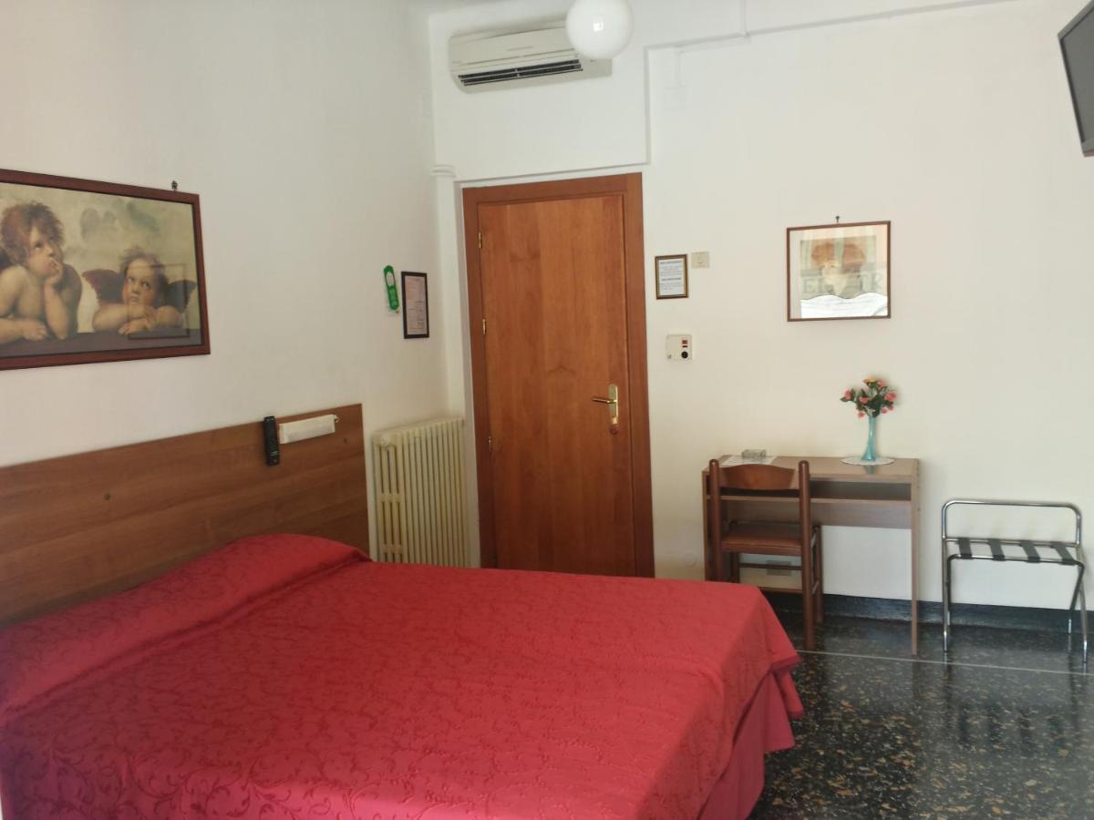 Hotel Triestina Noli Eksteriør bilde