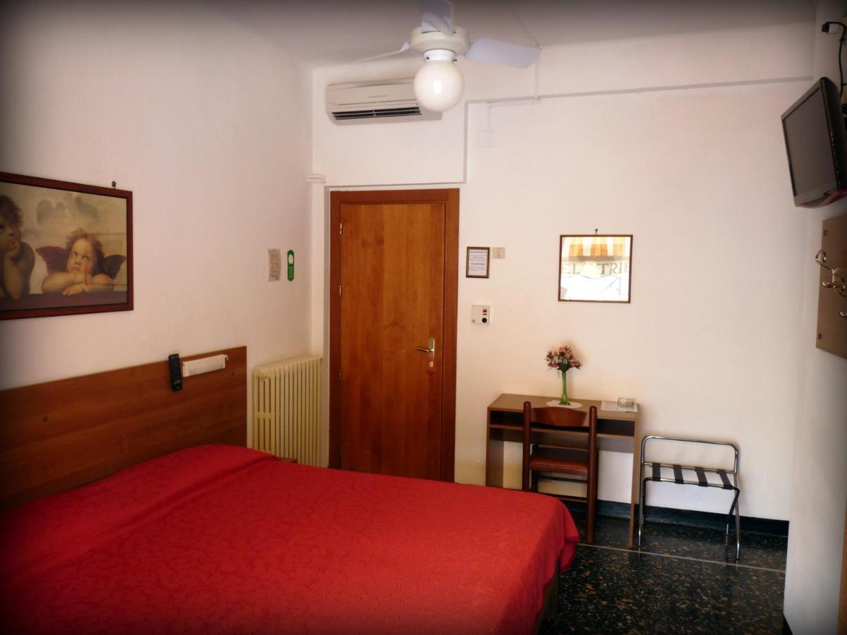 Hotel Triestina Noli Eksteriør bilde