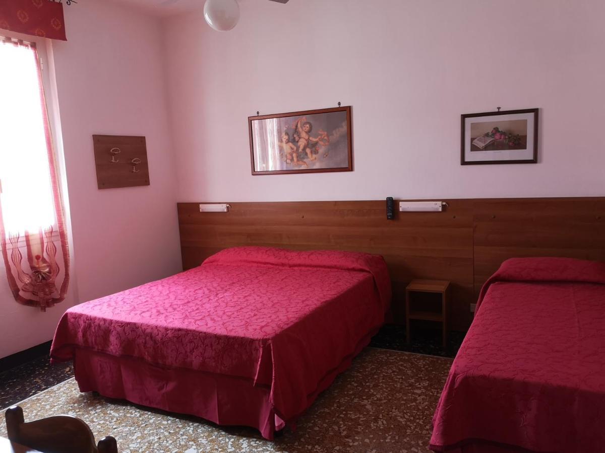 Hotel Triestina Noli Eksteriør bilde